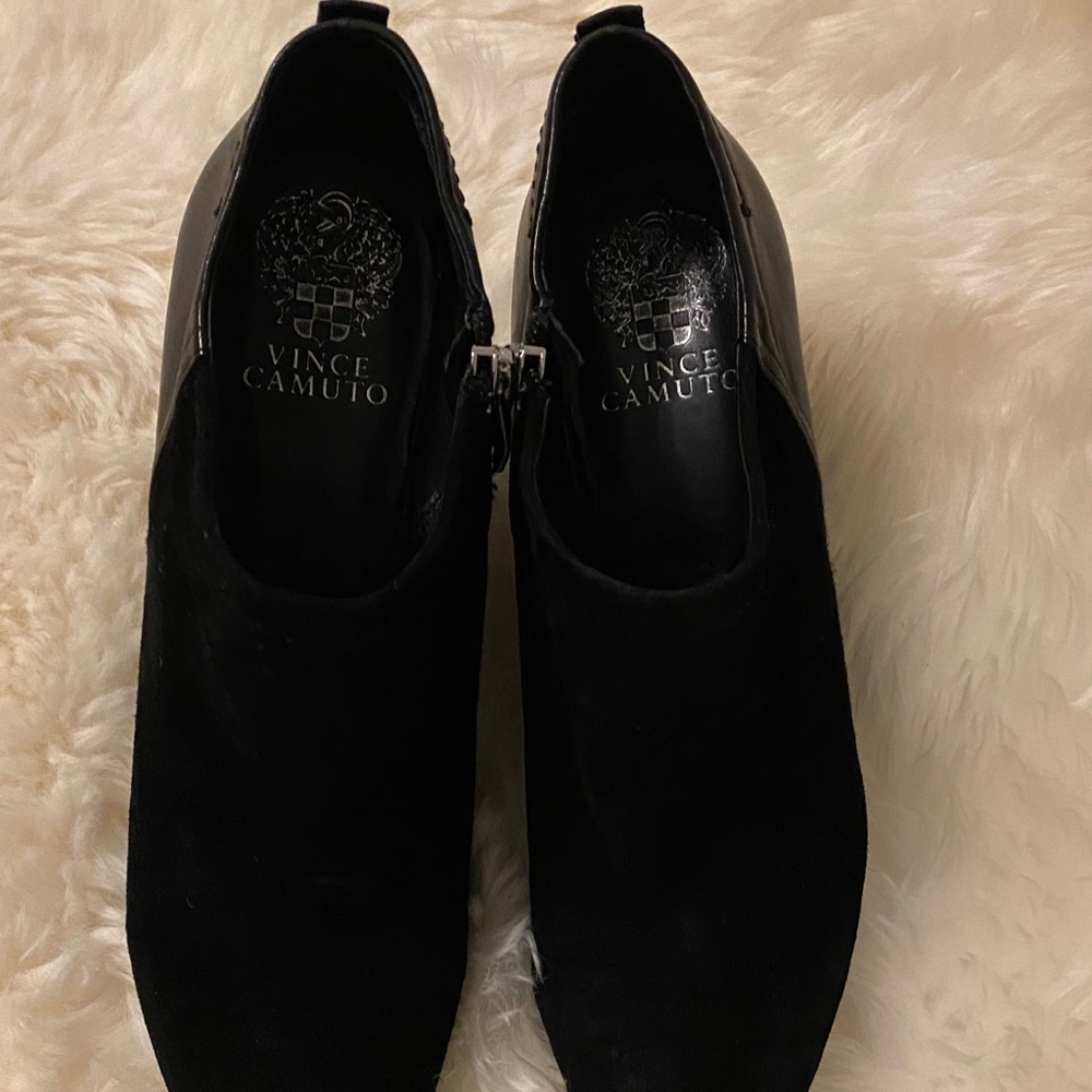 Vince Camuto Booties wedges 8.0